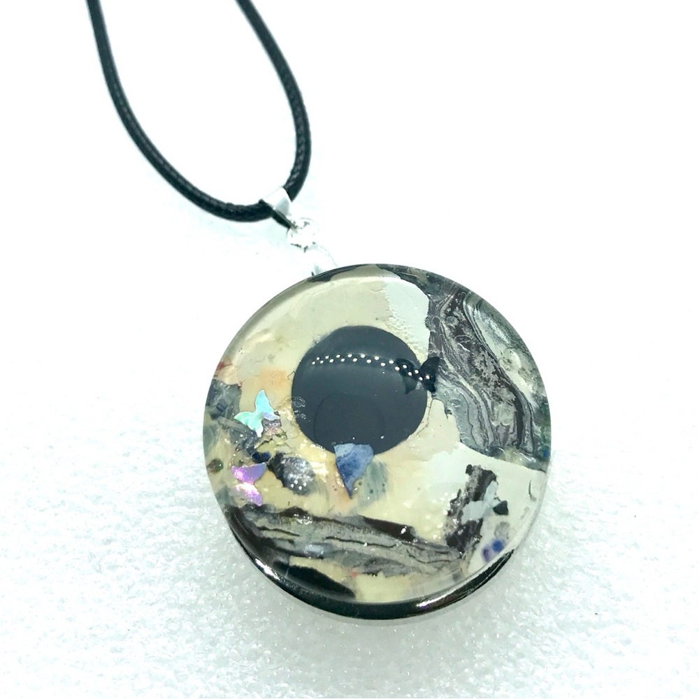Statement Snap pendant with handmade 30mm snap SJ30 simple round StyleDot